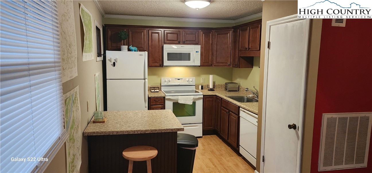 286 Faculty Street, Unit 6 Boone, NC 28607 - Photo 3 of 9 Gallery Image 3