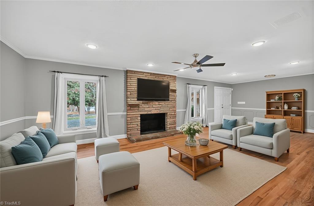 950 Dodson Mill Road Pilot Mountain, NC 27041 - Photo 13 of 39 This Photo has been Virtually staged.