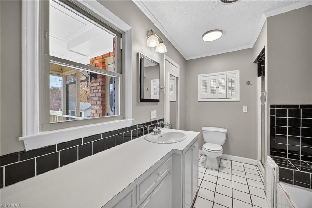 950 Dodson Mill Road Pilot Mountain, NC 27041 - Photo 16 of 39