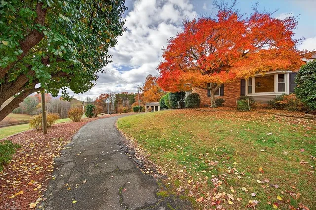 $645,000 | 950 Dodson Mill Road, Pilot Mountain, NC 27041