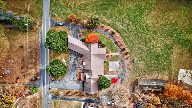 $645,000 | 950 Dodson Mill Road, Pilot Mountain, NC 27041