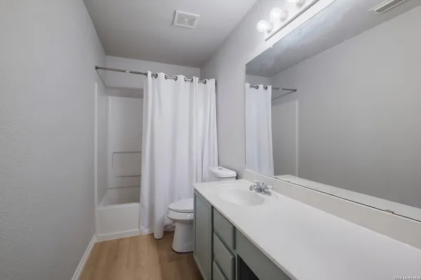 $2,875 | 834 Quitman Oak, San Antonio, TX 78258