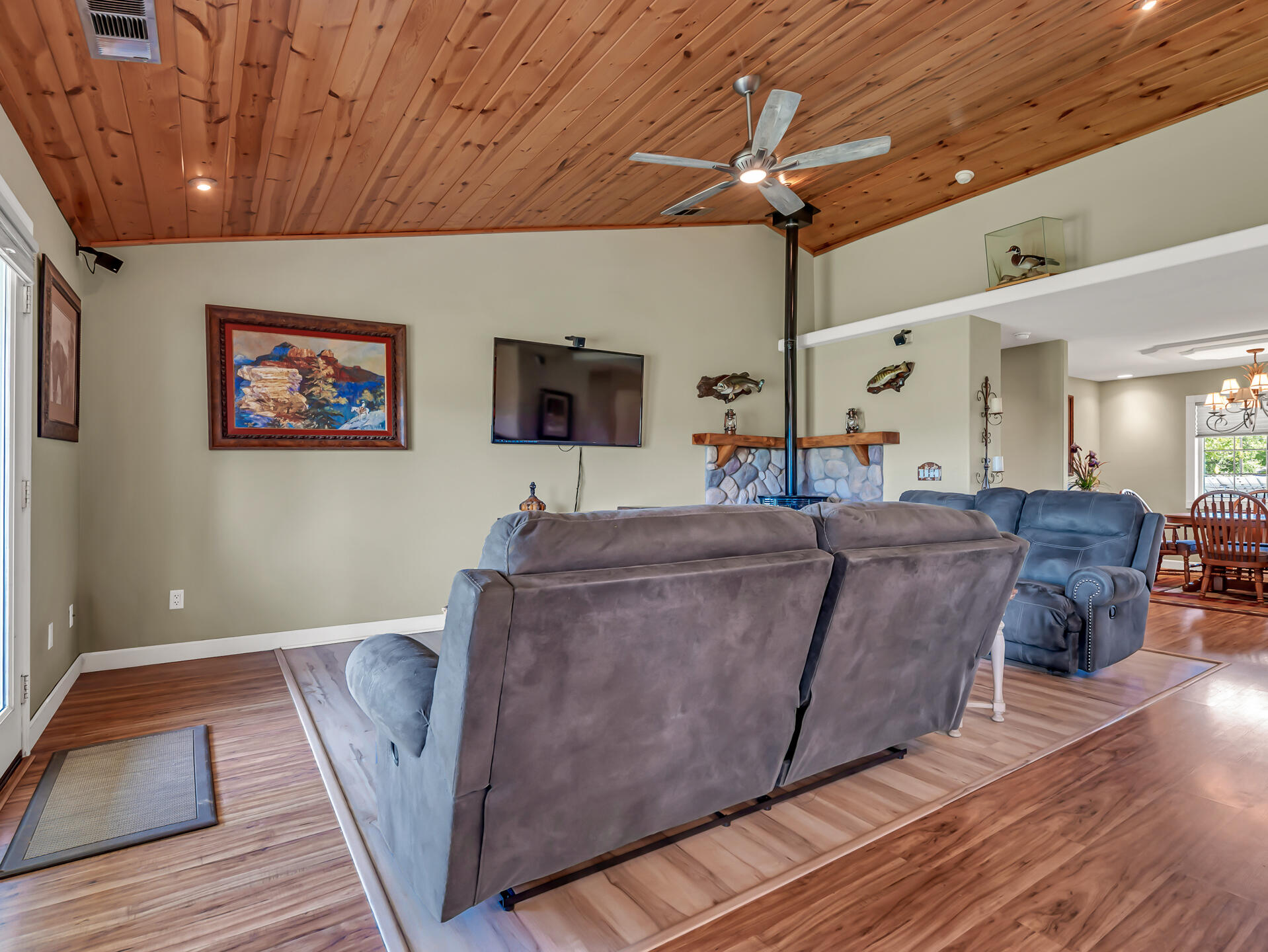 5890 Deschutes Road Anderson, CA 96007 - Photo 25 of 57 5890DeschutesRoad-66