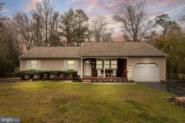 $535,000 | 10 Normandy Drive, Medford, NJ 08055