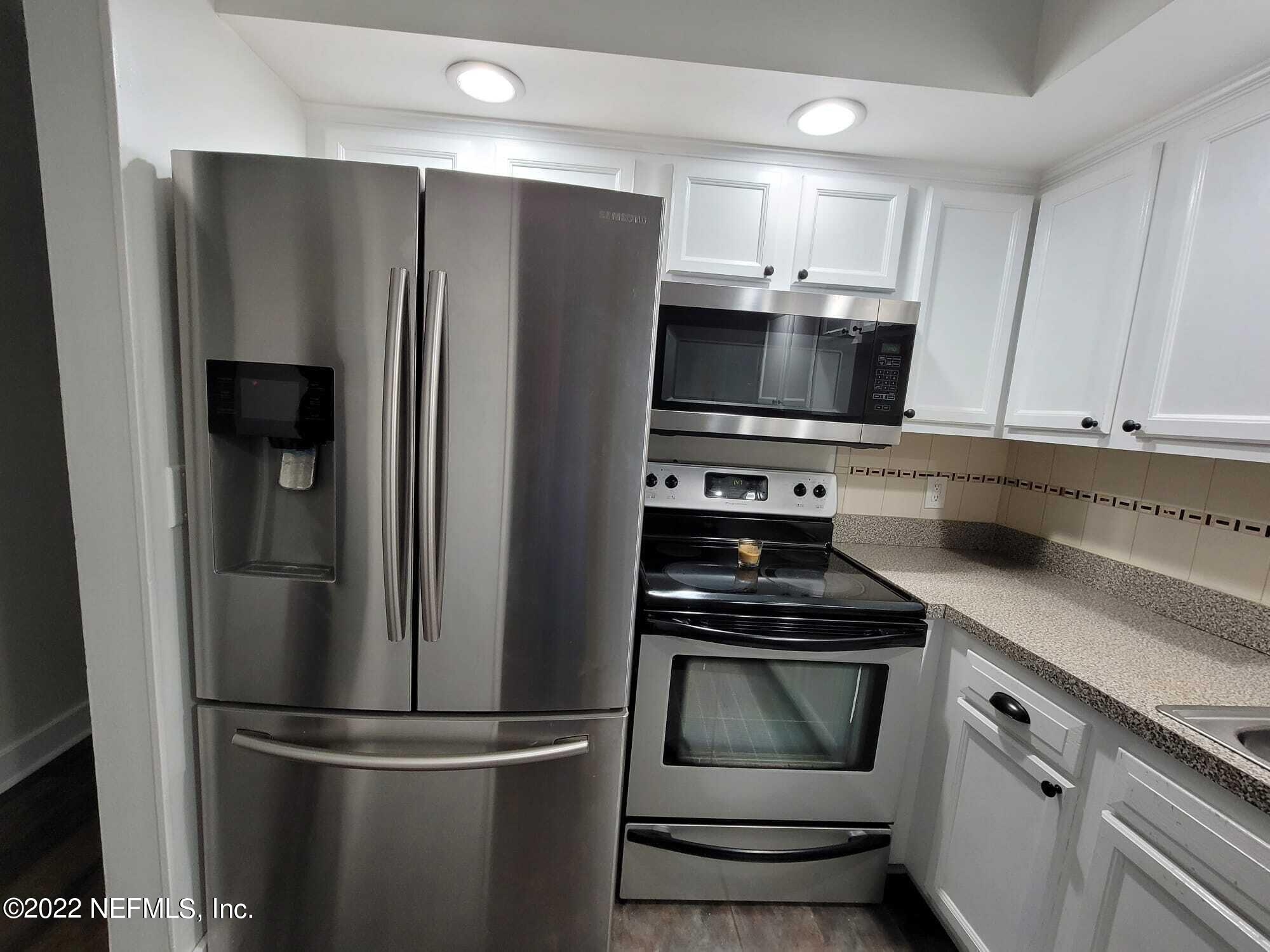 7371 Wheat Road Jacksonville, FL 32244 - Photo 26 of 28 Kitchen