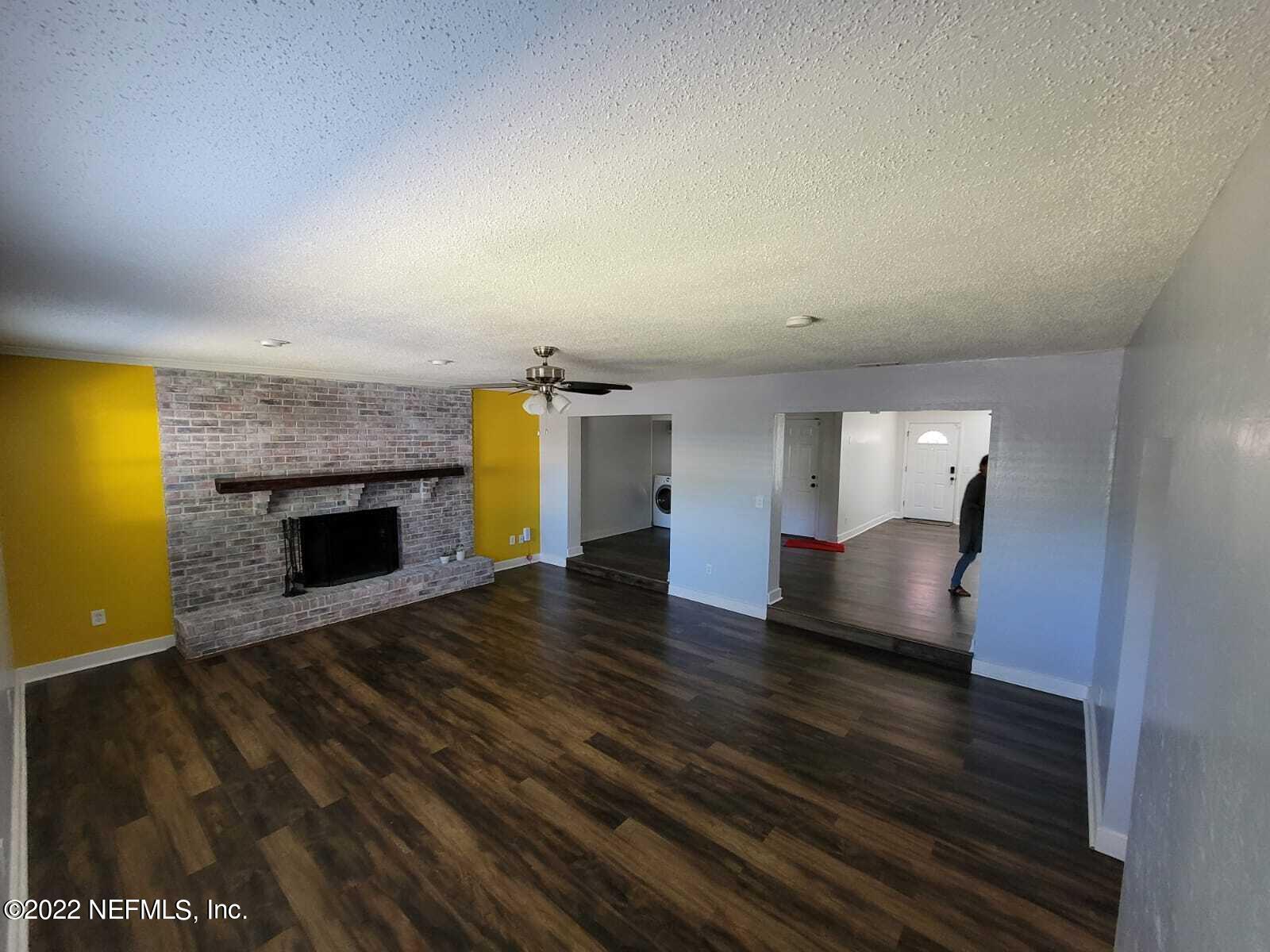 7371 Wheat Road Jacksonville, FL 32244 - Photo 27 of 28 Huge family room