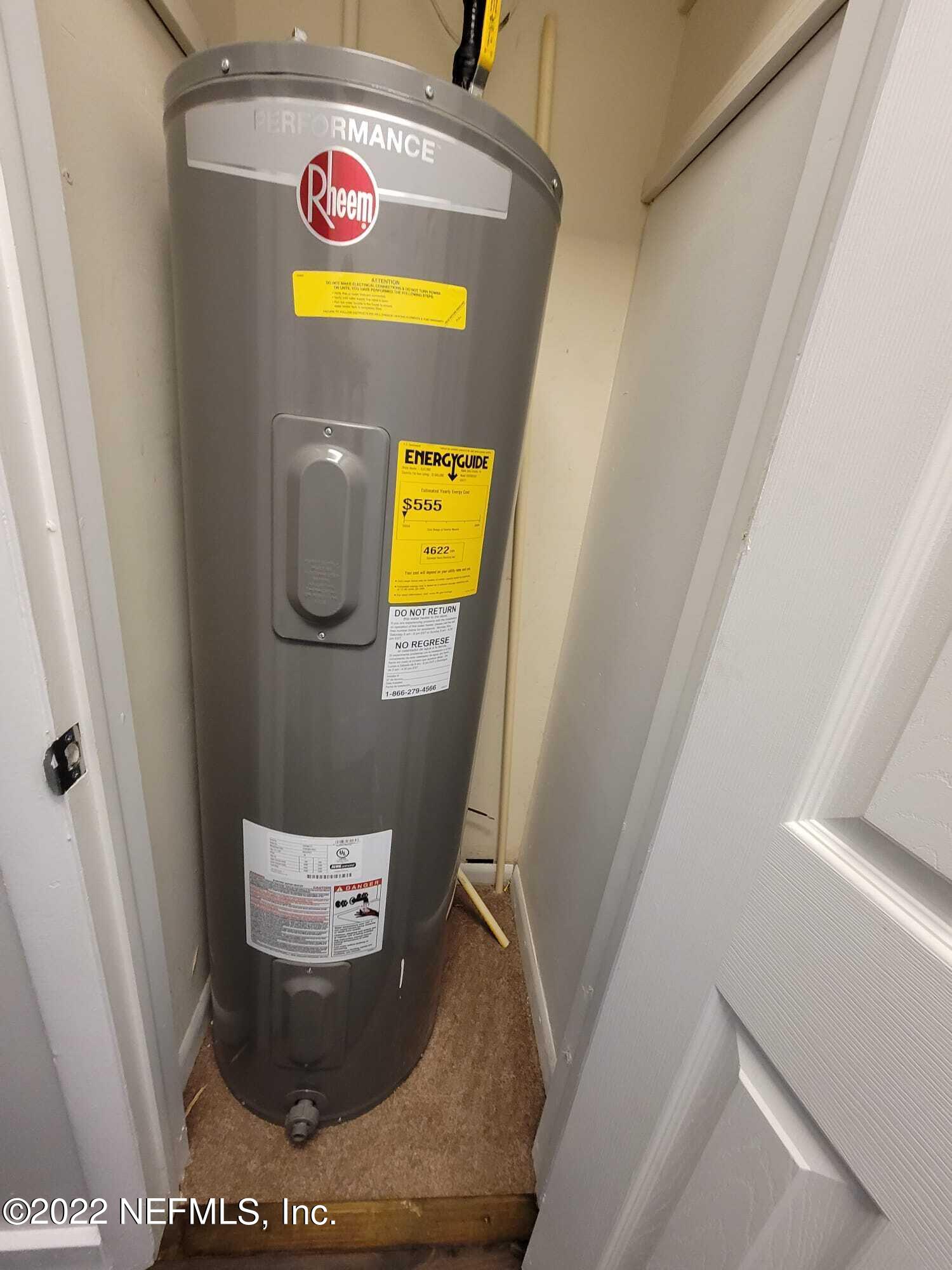 7371 Wheat Road Jacksonville, FL 32244 - Photo 4 of 28 Newer water heater
