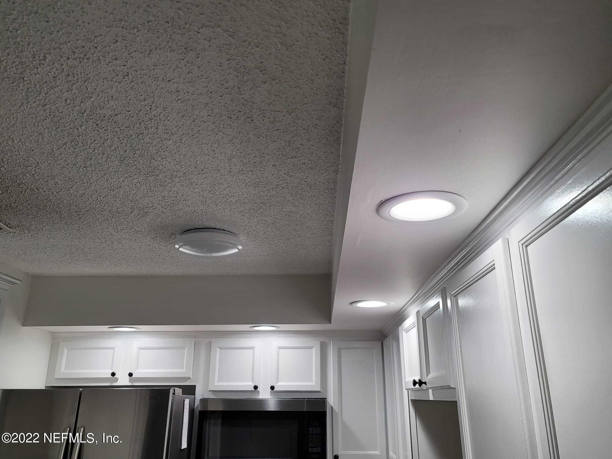 7371 Wheat Road Jacksonville, FL 32244 - Photo 6 of 28 Led lights in kitchen