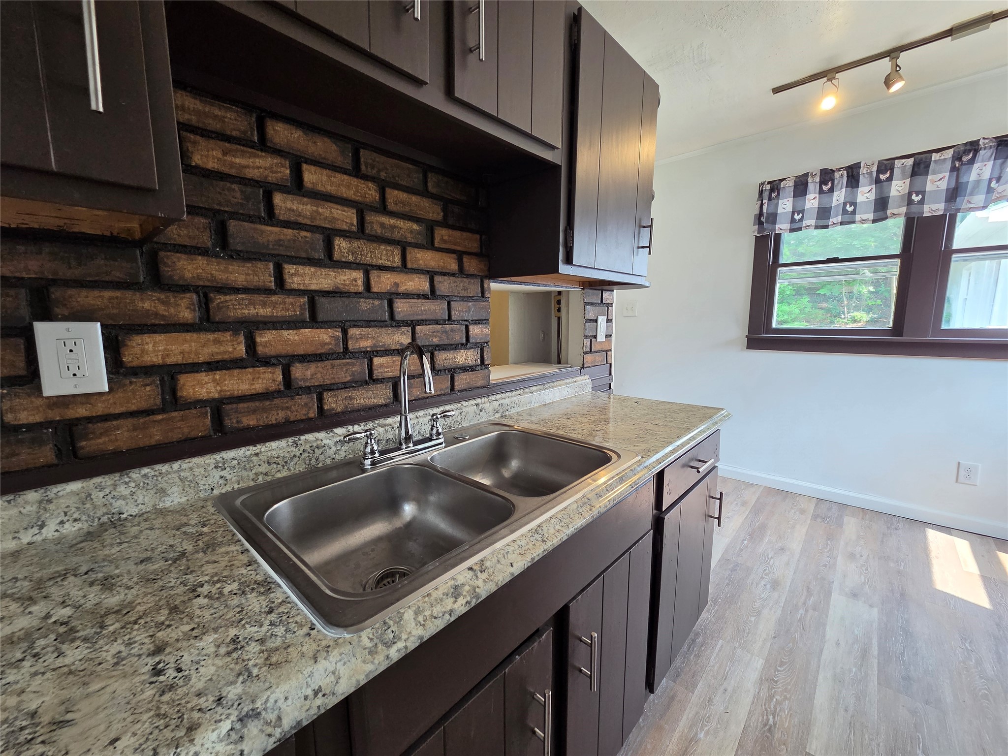 85 Morgan Road Binghamton, NY 13903 - Photo 6 of 38 Gallery Image 6