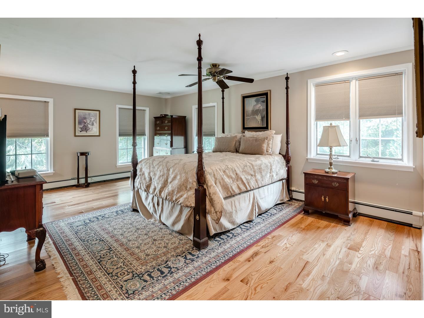 612 Warwick Road Barrington, NJ 08033 - Photo 13 of 25 Master Bedroom