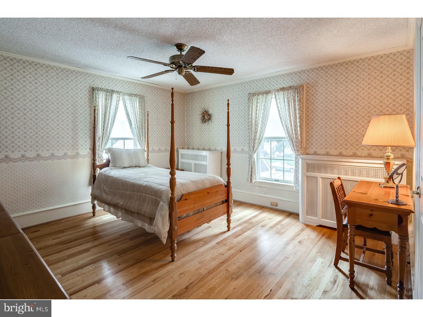 612 Warwick Road Barrington, NJ 08033 - Photo 19 of 25 Bedroom 4