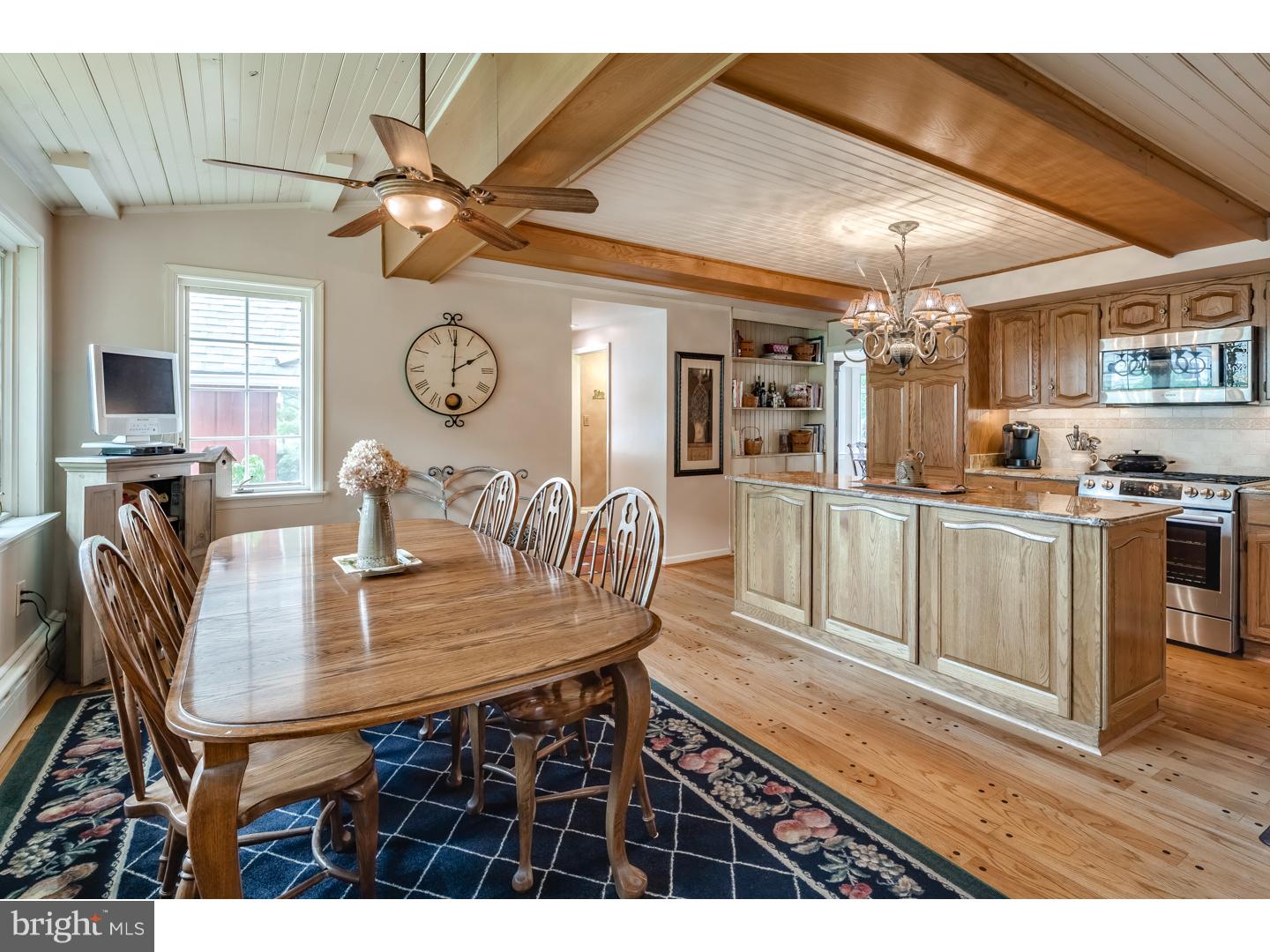 612 Warwick Road Barrington, NJ 08033 - Photo 7 of 25 Breakfast Room