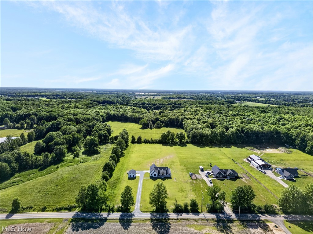 18844 Mennell Road Grafton, OH 44044 - Photo 5 of 49