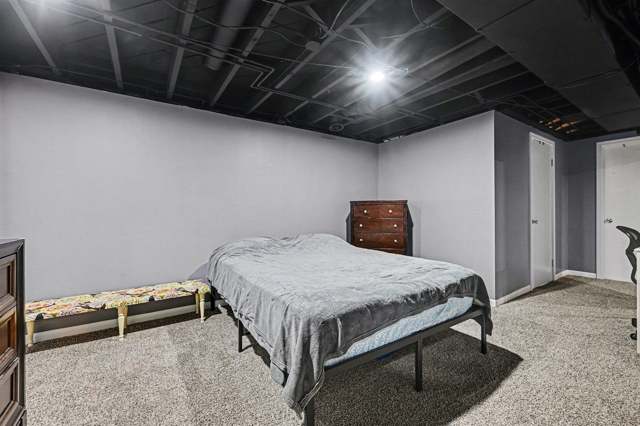 2910 Parchmount Avenue Kalamazoo, MI 49004 - Photo 21 of 28 022_file_6199