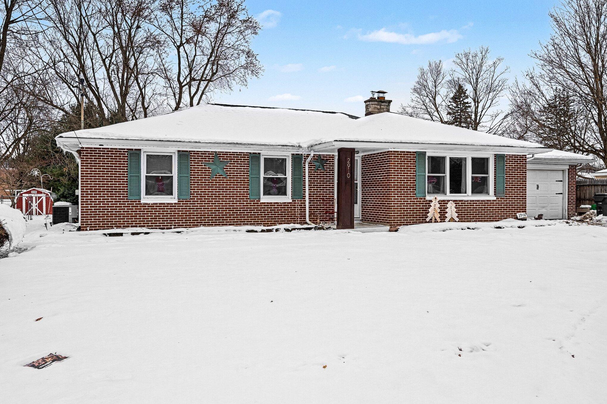 2910 Parchmount Avenue Kalamazoo, MI 49004 - Photo 23 of 28 003_file_5377