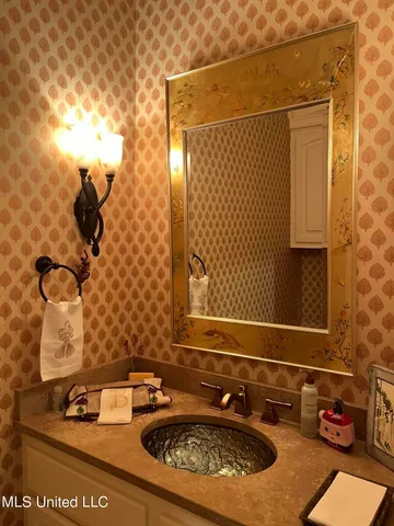 $475,000 | 5933 Fontaine Park Drive, Jackson, MS 39206