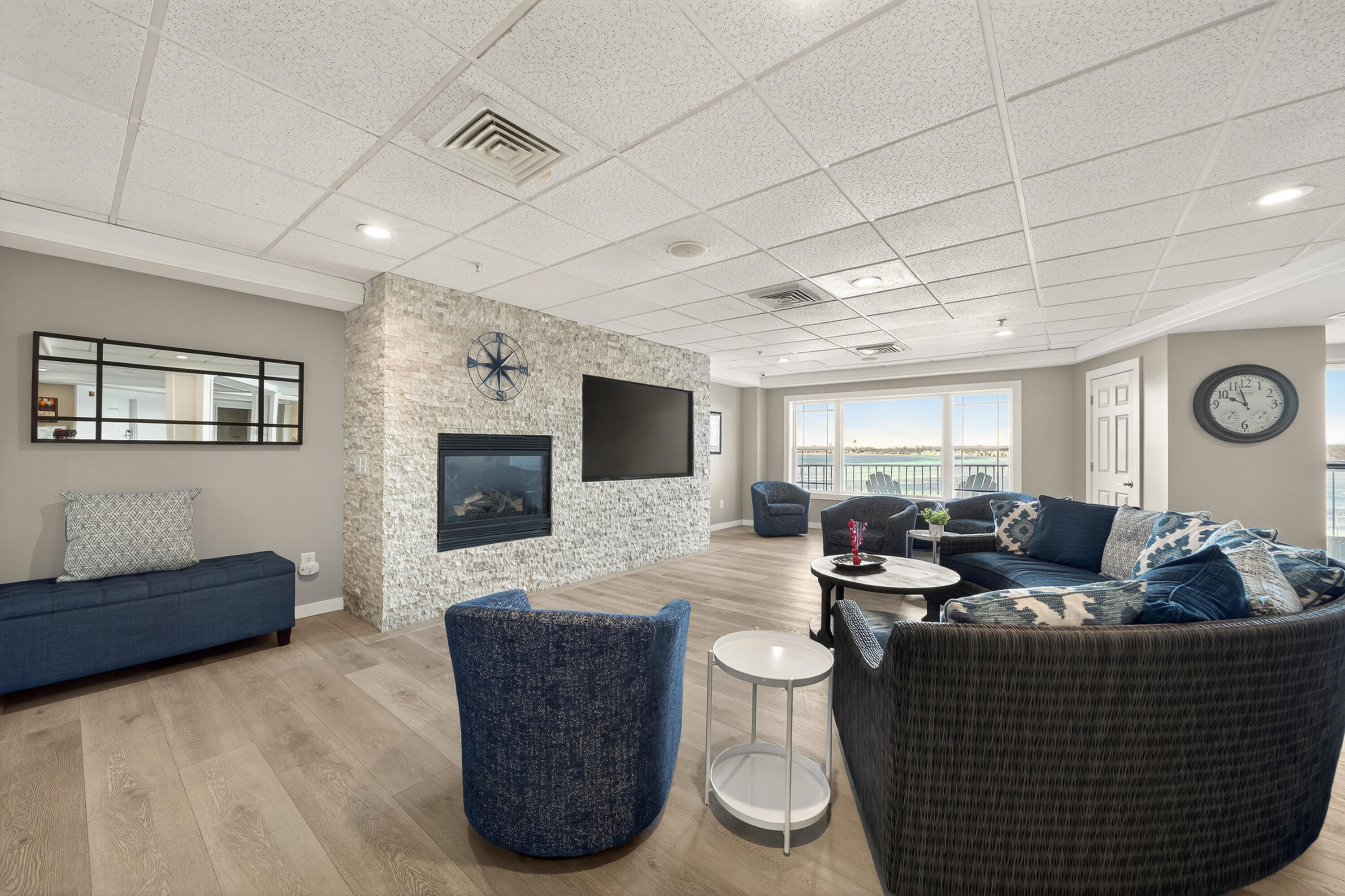 1505 South Shore Drive, Unit 327 Delavan, WI 53115 - Photo 16 of 20 Common Area