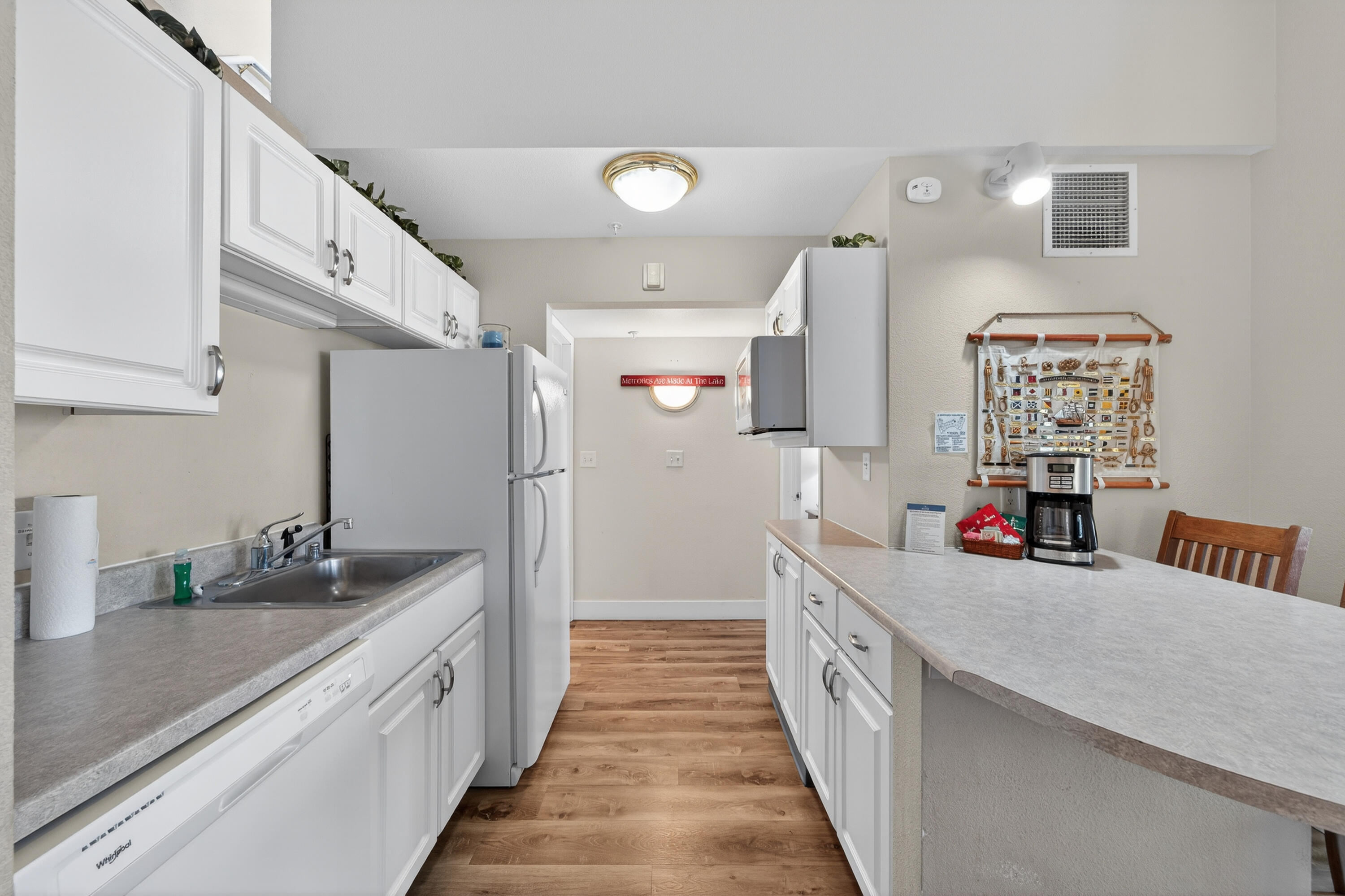1505 South Shore Drive, Unit 327 Delavan, WI 53115 - Photo 6 of 20 Kitchen