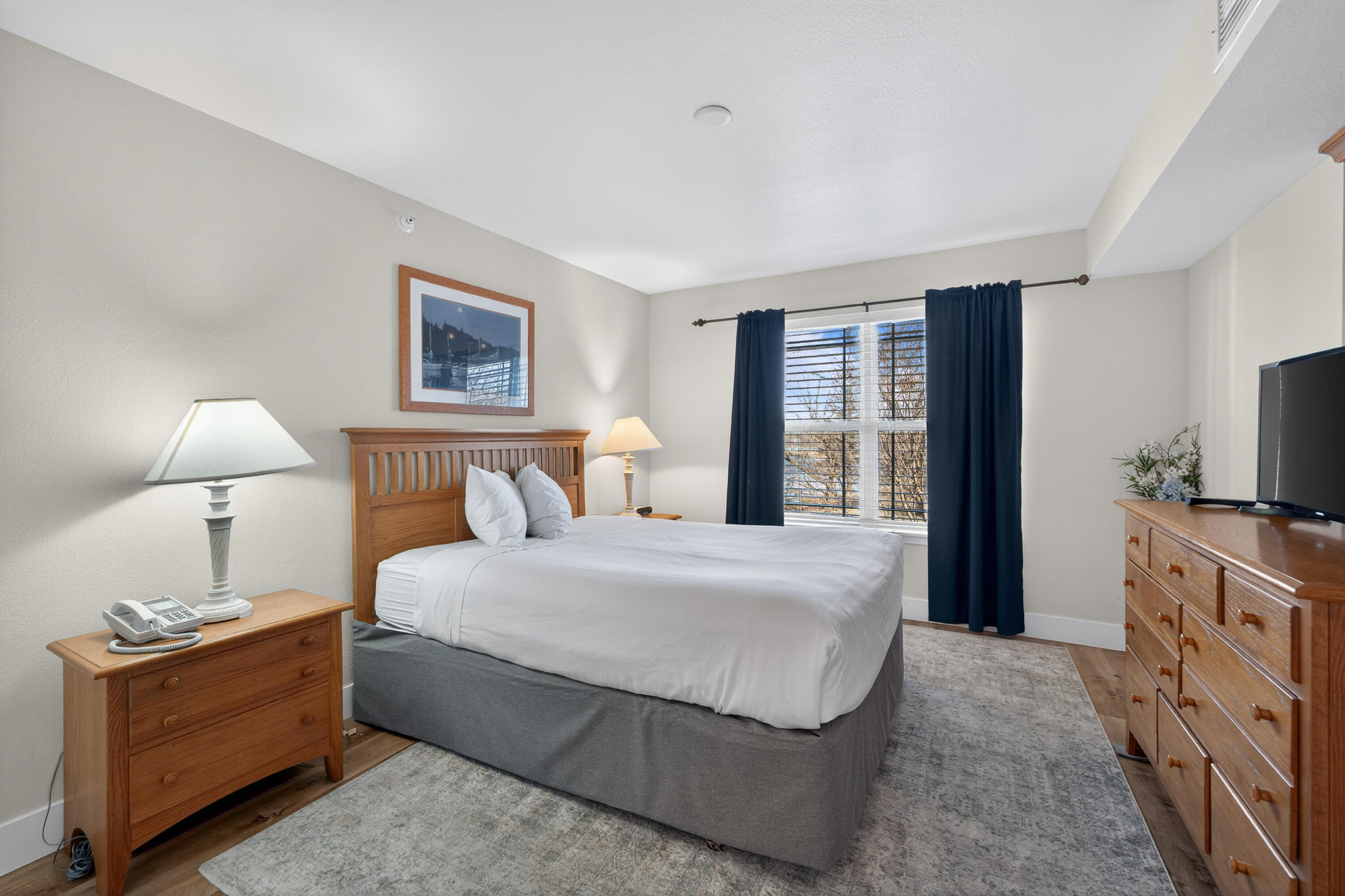 1505 South Shore Drive, Unit 327 Delavan, WI 53115 - Photo 7 of 20 Main Floor Bedroom