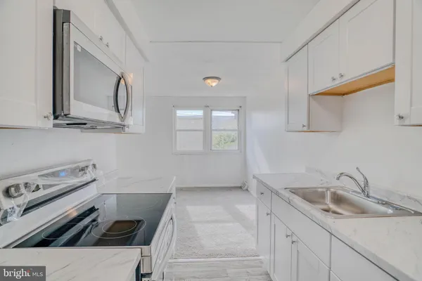 $375,000 | 10203 East Keswick Road, Philadelphia, PA 19114