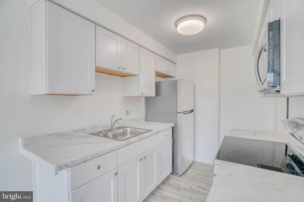 $375,000 | 10203 East Keswick Road, Philadelphia, PA 19114