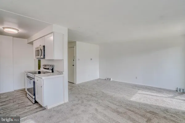 $375,000 | 10203 East Keswick Road, Philadelphia, PA 19114