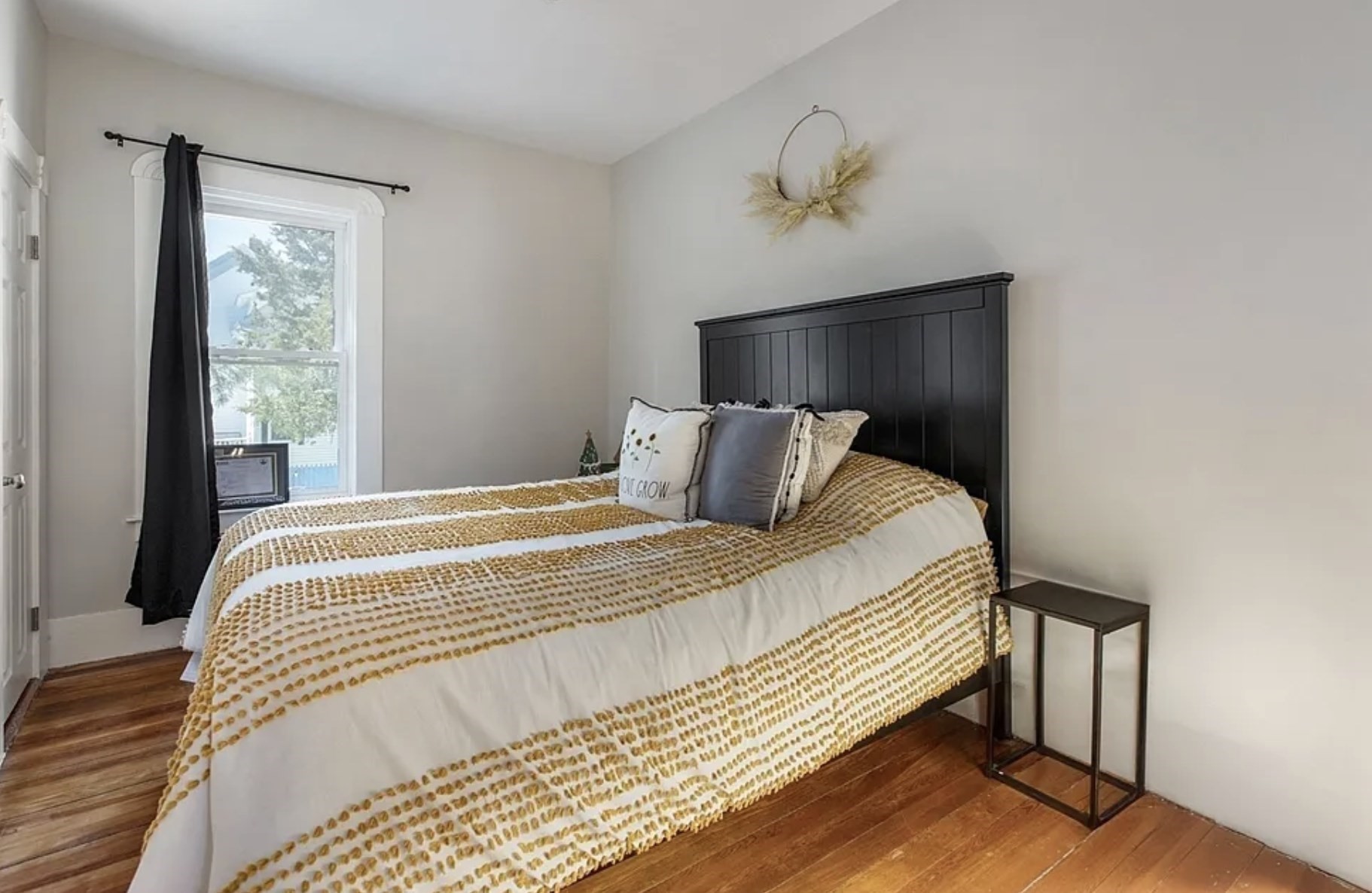 1037 Cove Road, Unit 2 New Bedford, MA 02744 - Photo 4 of 12 Gallery Image 4