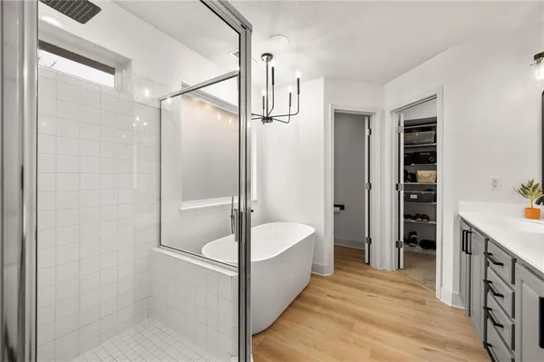 $399,000 | 203 Fairway Drive, Warrensburg, MO 64093