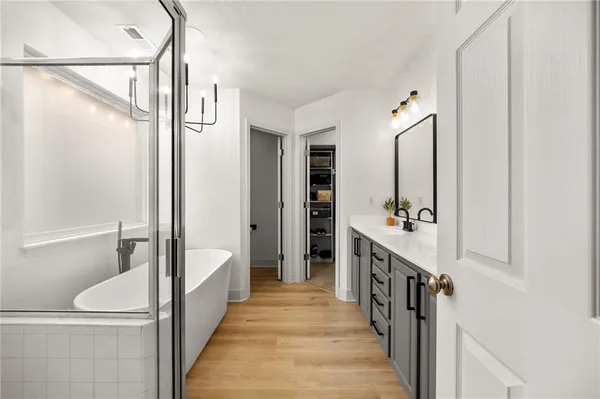 $399,000 | 203 Fairway Drive, Warrensburg, MO 64093