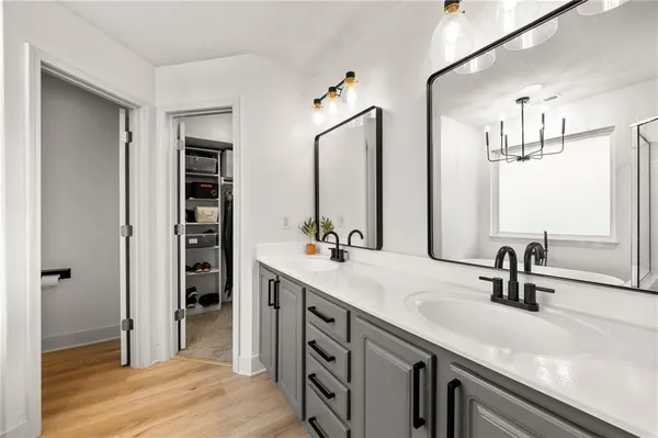 $399,000 | 203 Fairway Drive, Warrensburg, MO 64093