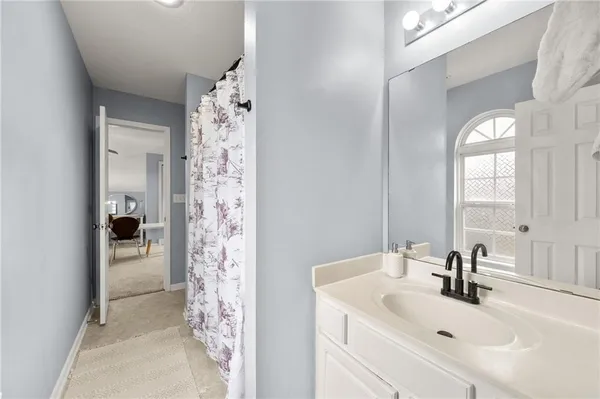 $399,000 | 203 Fairway Drive, Warrensburg, MO 64093