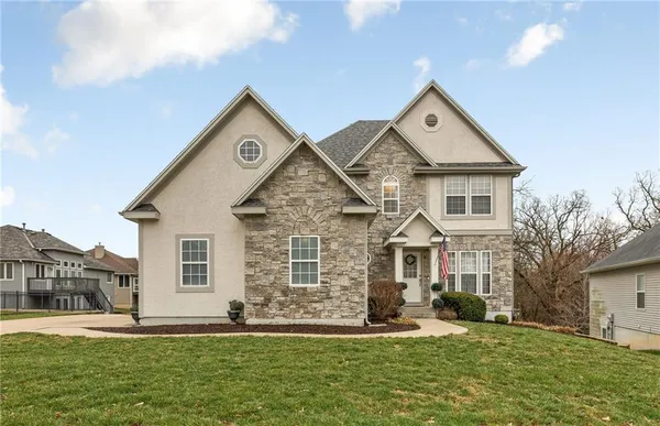 $399,000 | 203 Fairway Drive, Warrensburg, MO 64093