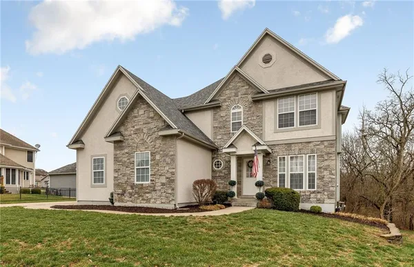 $399,000 | 203 Fairway Drive, Warrensburg, MO 64093