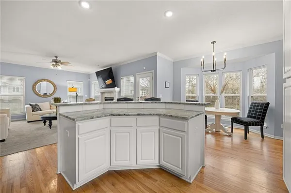 $399,000 | 203 Fairway Drive, Warrensburg, MO 64093