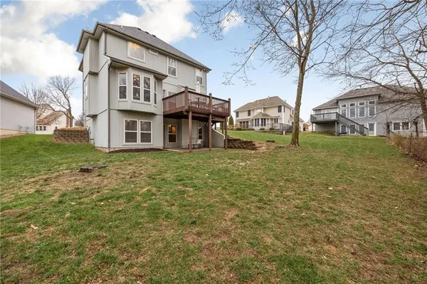 $399,000 | 203 Fairway Drive, Warrensburg, MO 64093