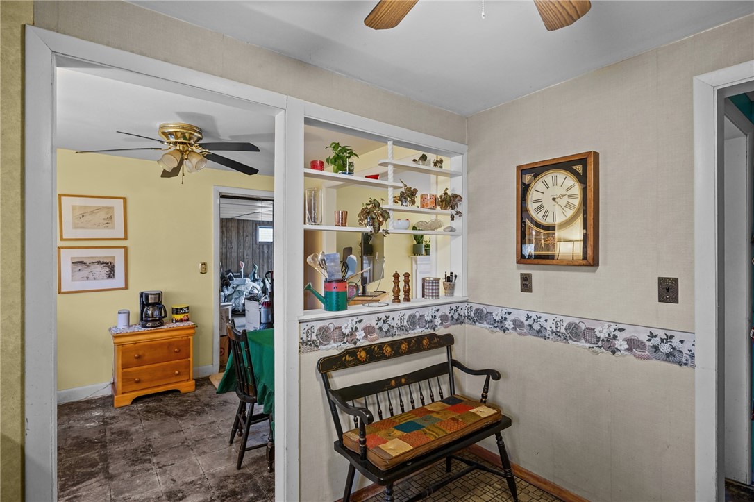 44 Capron Drive Warwick, RI 02886 - Photo 10 of 34