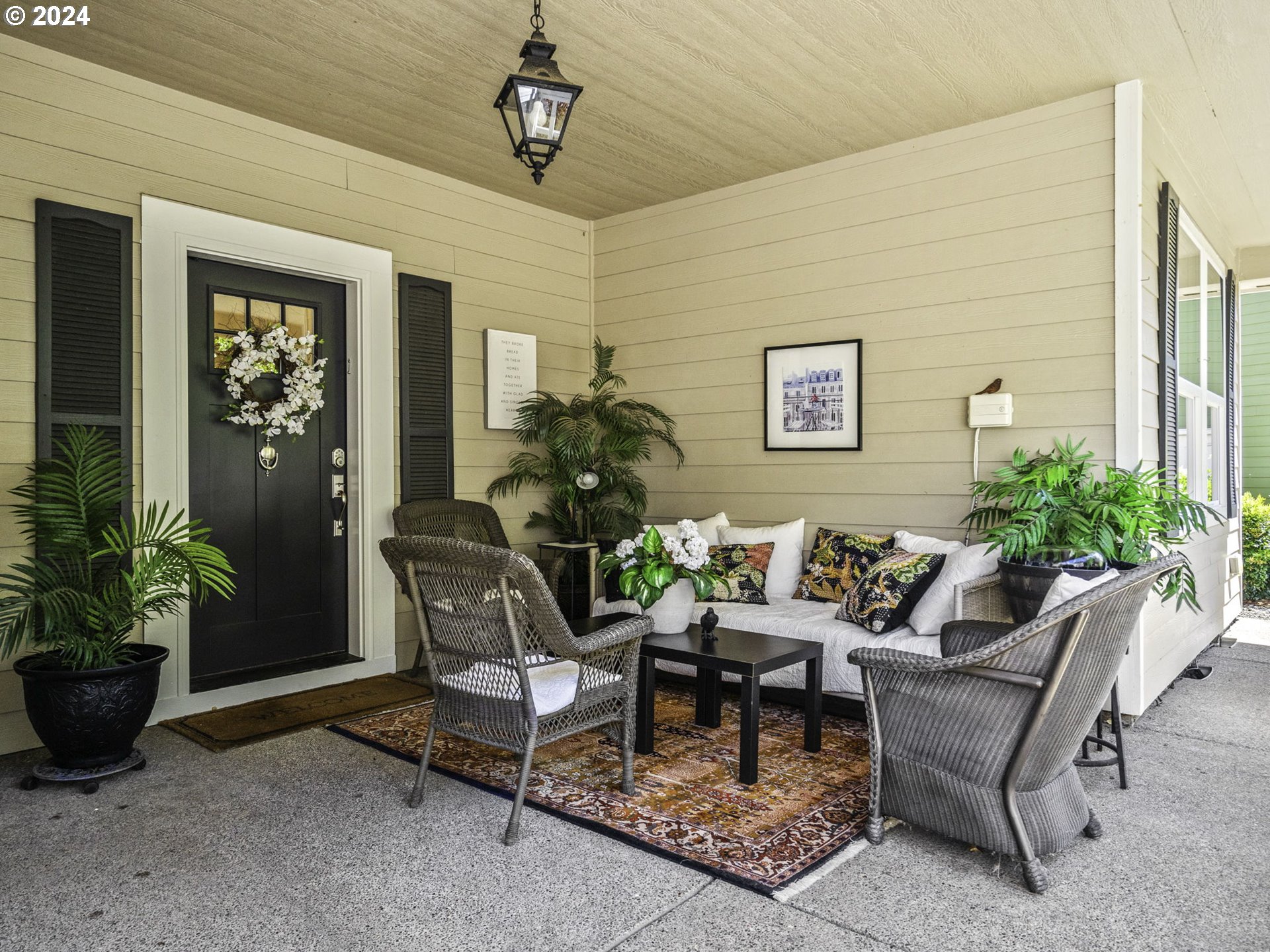 1638 Centennial Drive Silverton, OR 97381 - Photo 2 of 48