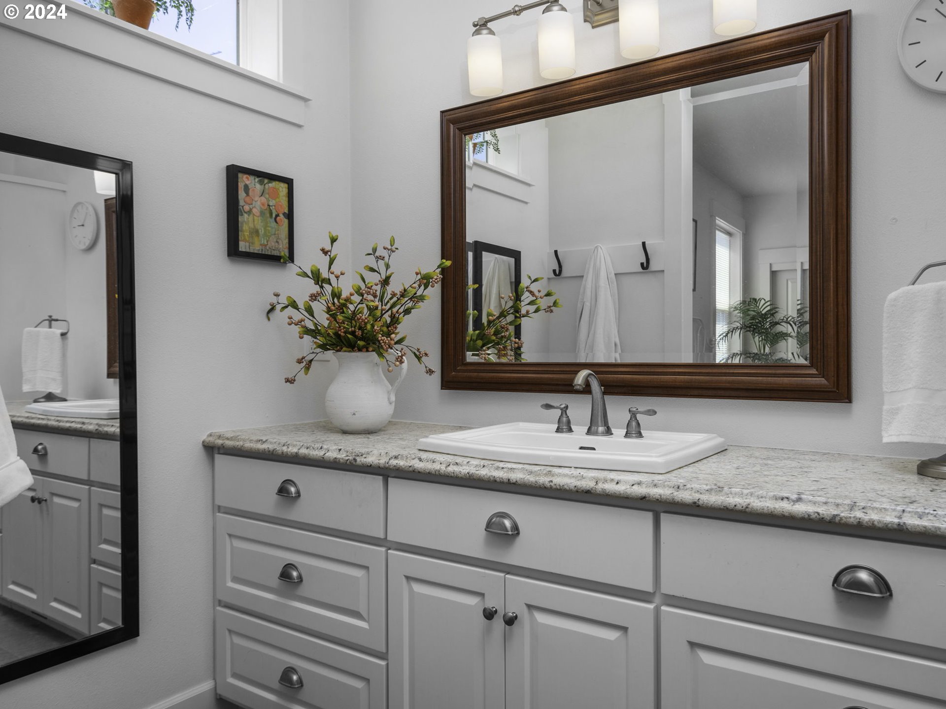 1638 Centennial Drive Silverton, OR 97381 - Photo 23 of 48