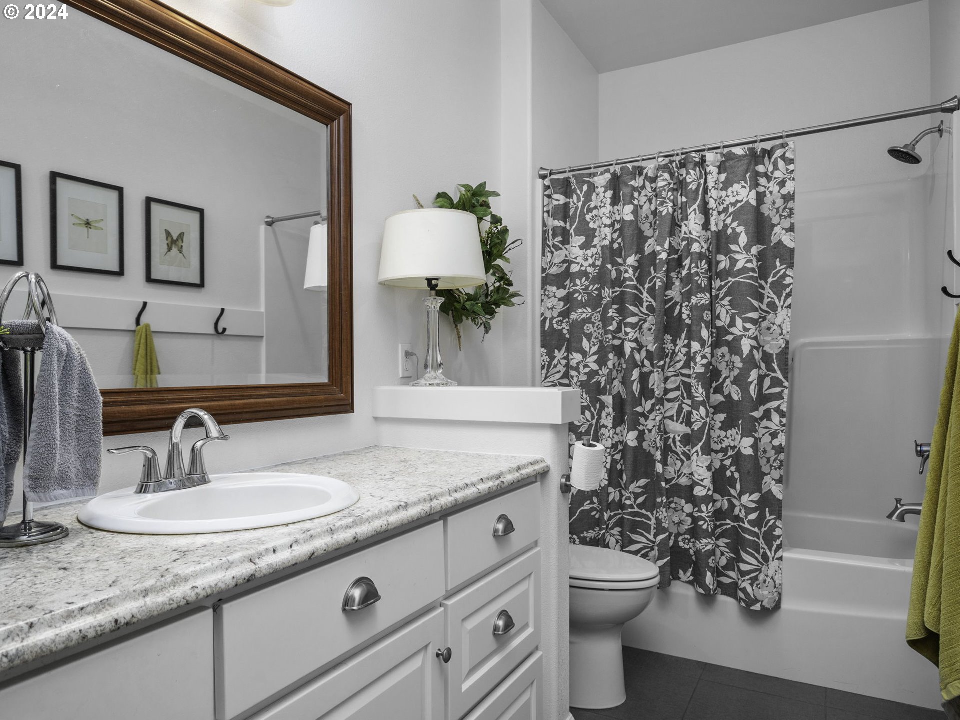 1638 Centennial Drive Silverton, OR 97381 - Photo 27 of 48