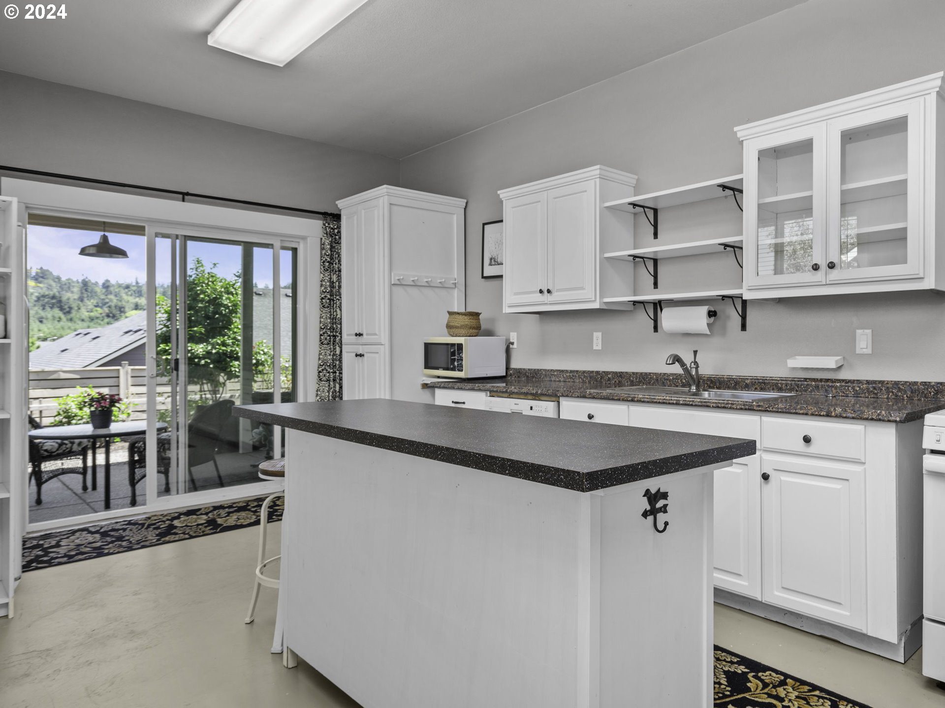 1638 Centennial Drive Silverton, OR 97381 - Photo 36 of 48