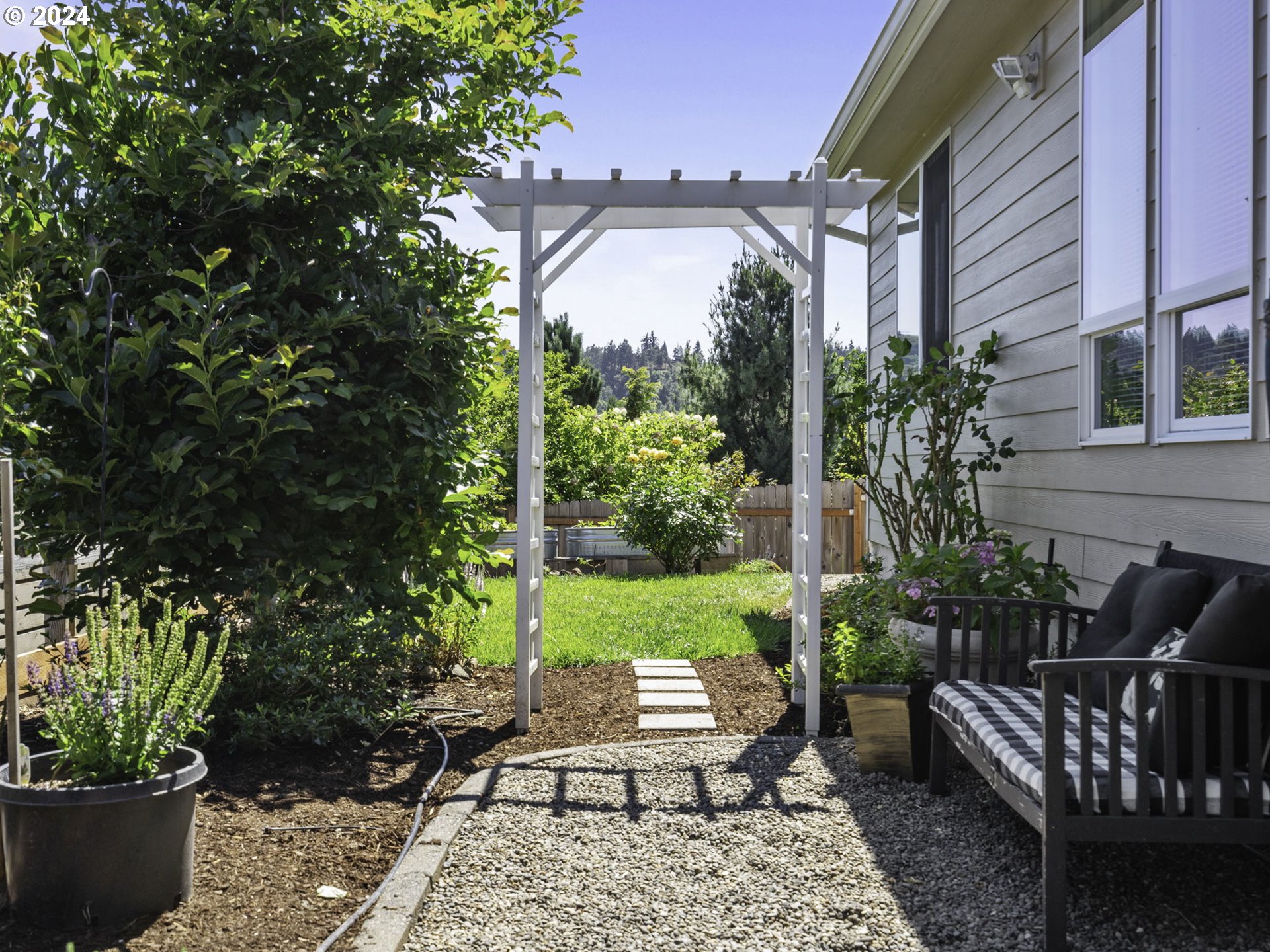 1638 Centennial Drive Silverton, OR 97381 - Photo 41 of 48