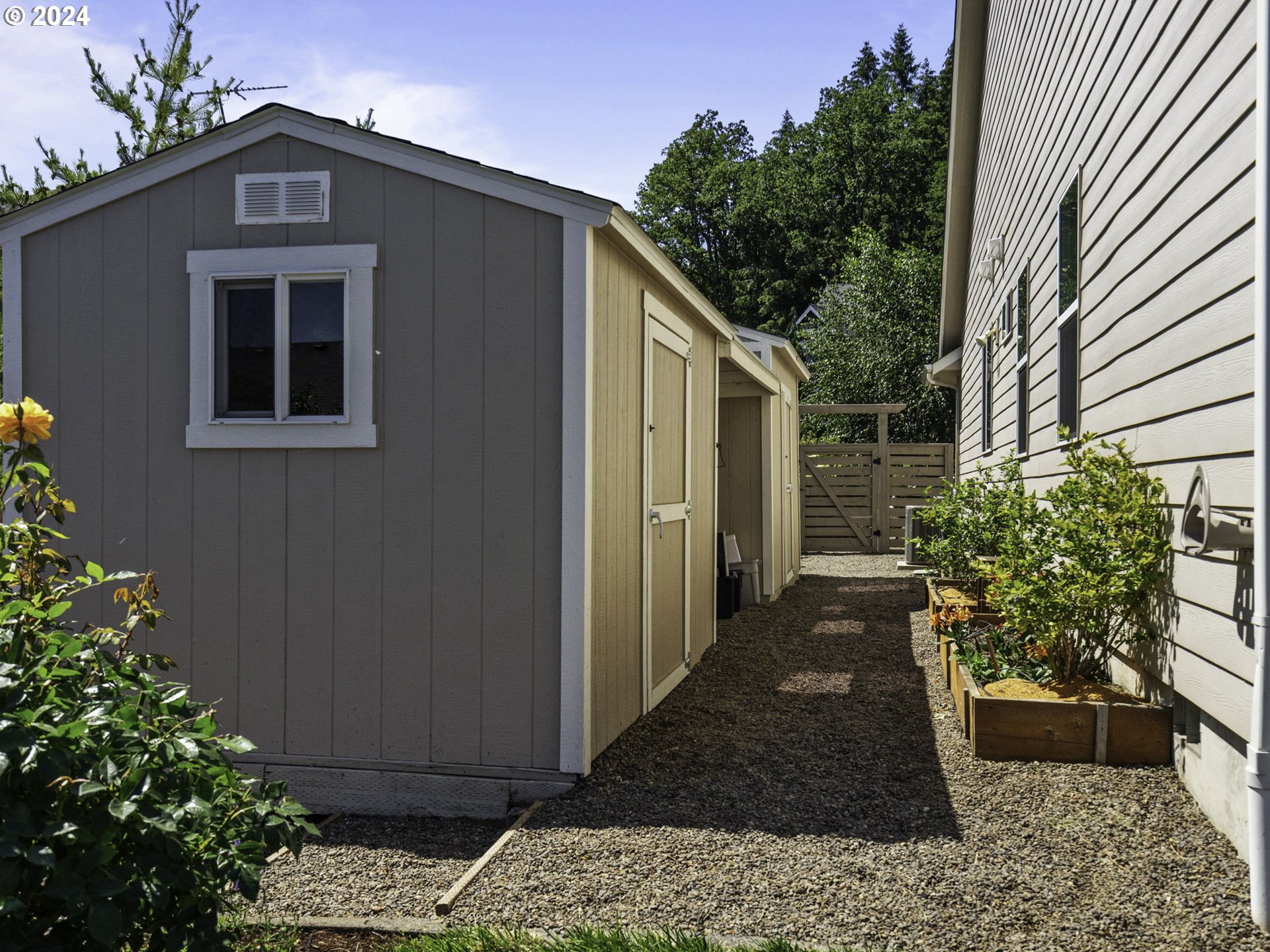 1638 Centennial Drive Silverton, OR 97381 - Photo 43 of 48