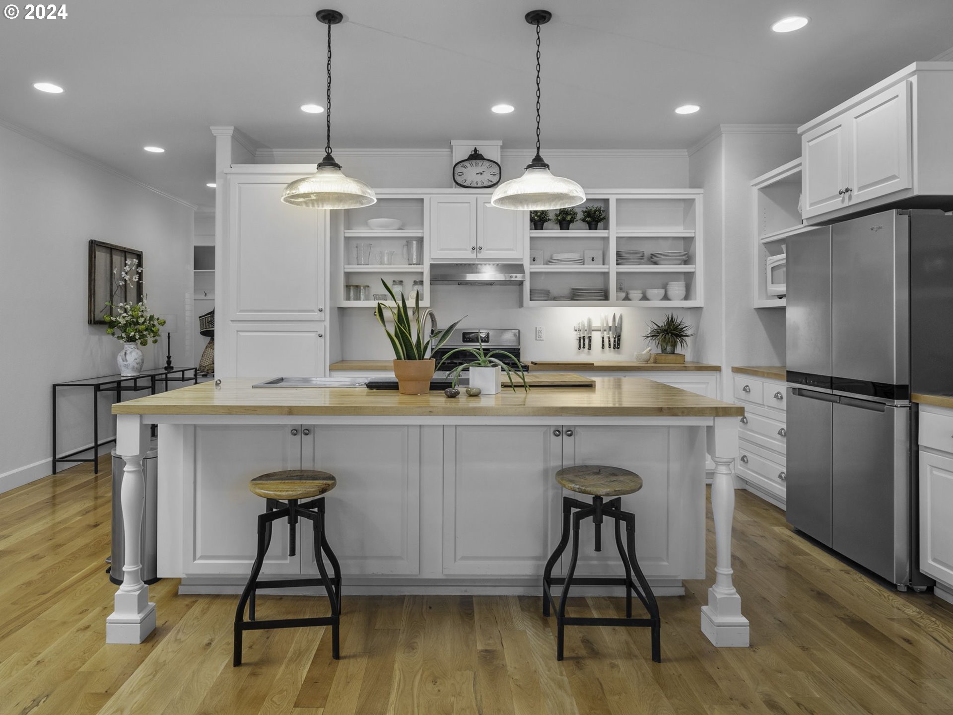 1638 Centennial Drive Silverton, OR 97381 - Photo 10 of 48