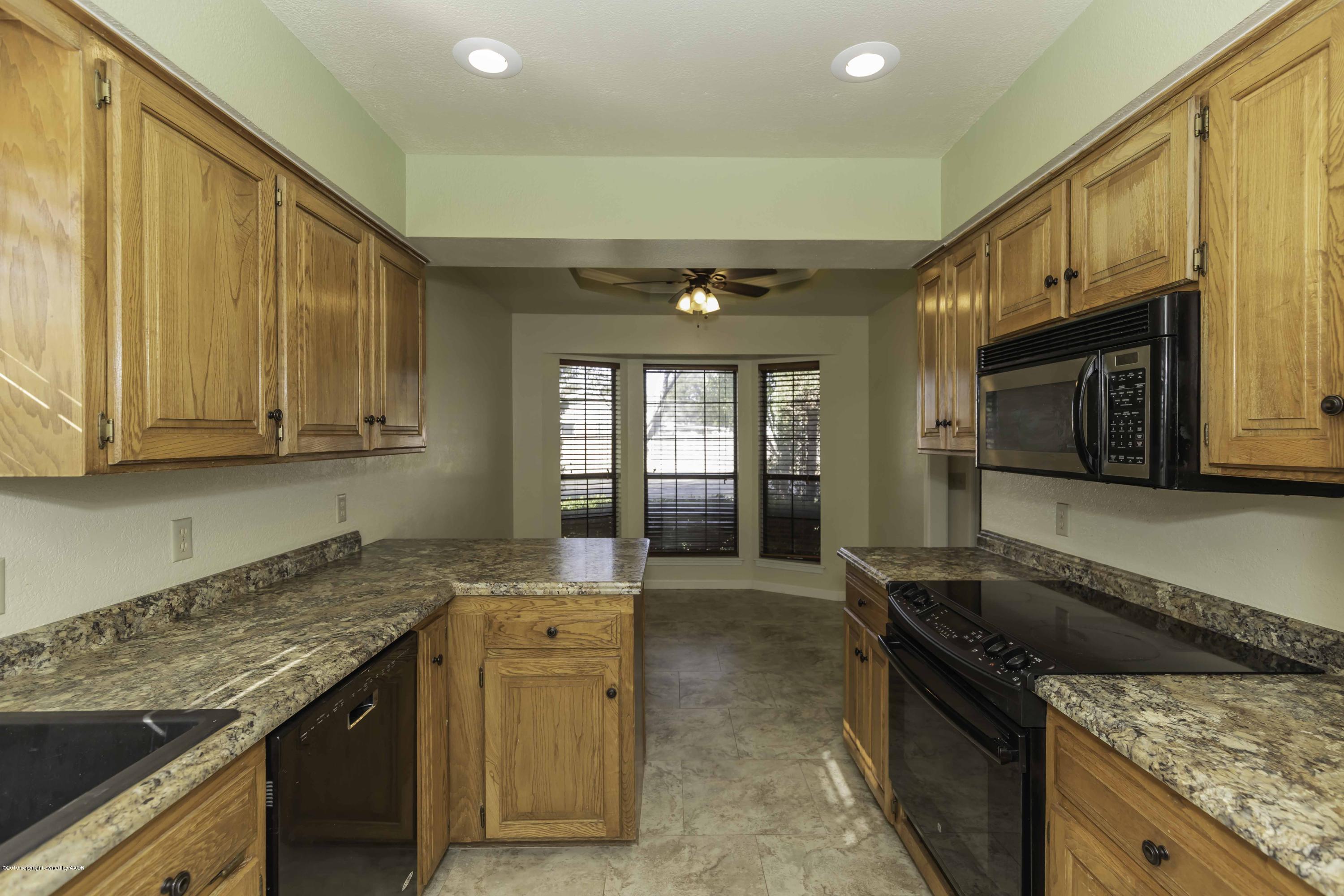 8009 Arbor Street Amarillo, TX 79110 - Photo 11 of 31 KITCHEN VIEW 3