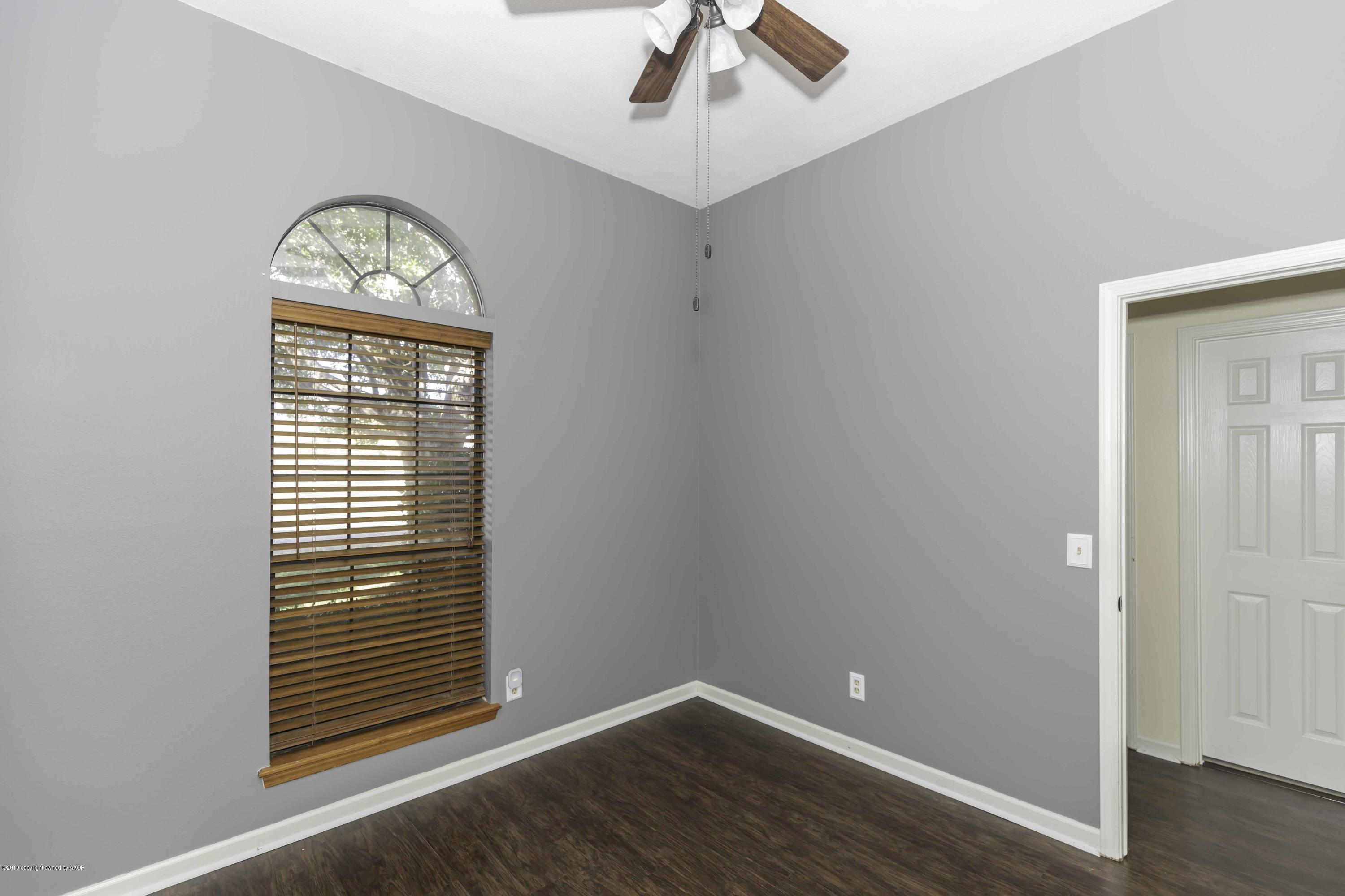 8009 Arbor Street Amarillo, TX 79110 - Photo 23 of 31 BEDROOM 3 VIEW 2