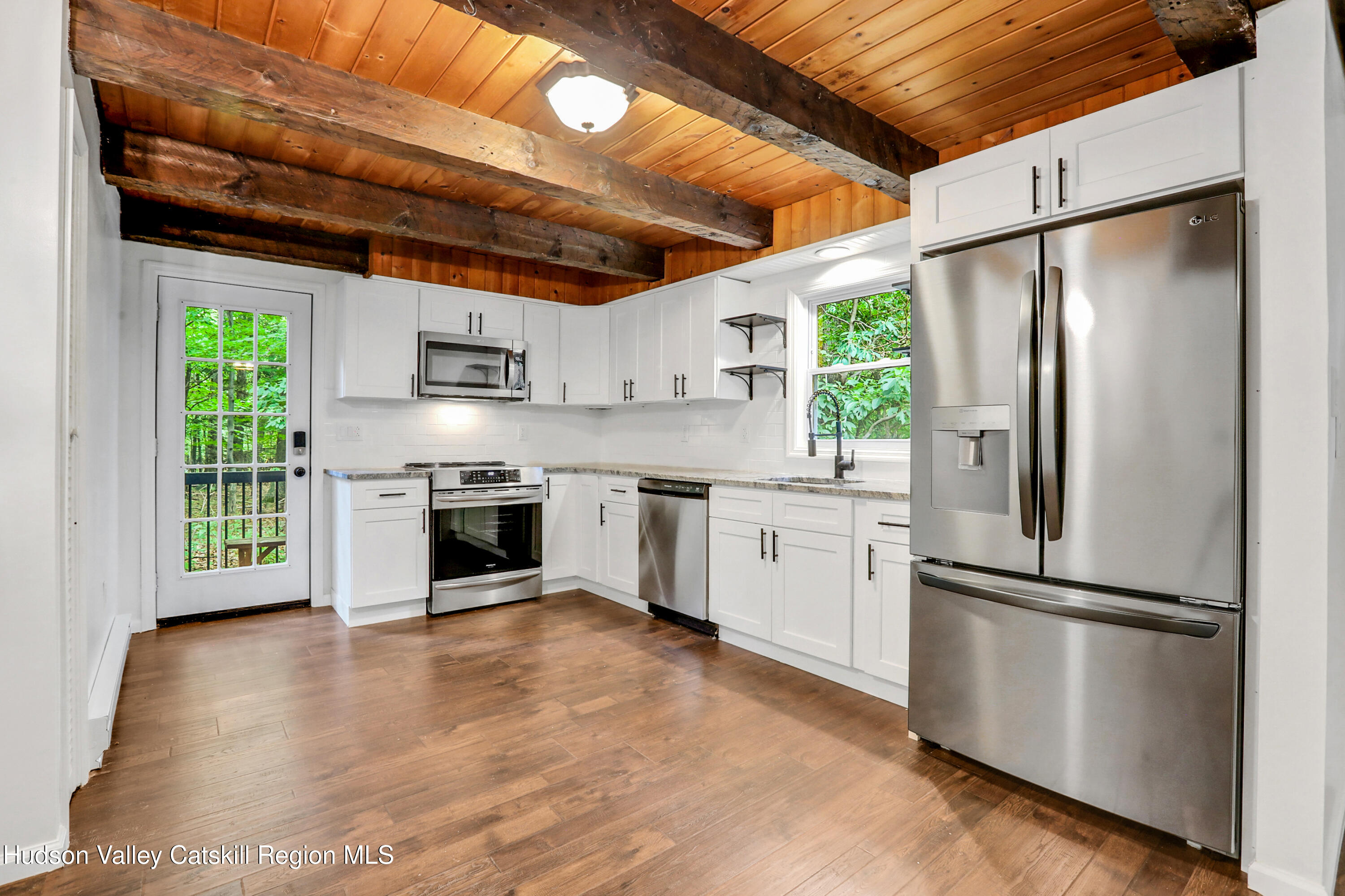 122 Cole Bank Road Saugerties, NY 12477 - Photo 2 of 18 0S9A7346