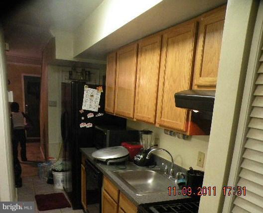 1513 First Street Southwest Washington, DC 20024 - Photo 8 of 18 Kitchen