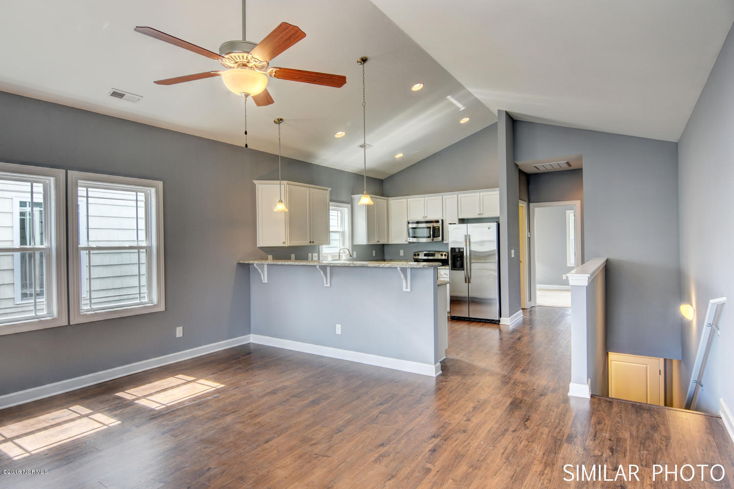 201 Dolphin & Shell Road, Unit A Surf City, NC 28445 - Photo 6 of 24 309 Vista Court Surf City NC-large-006-5