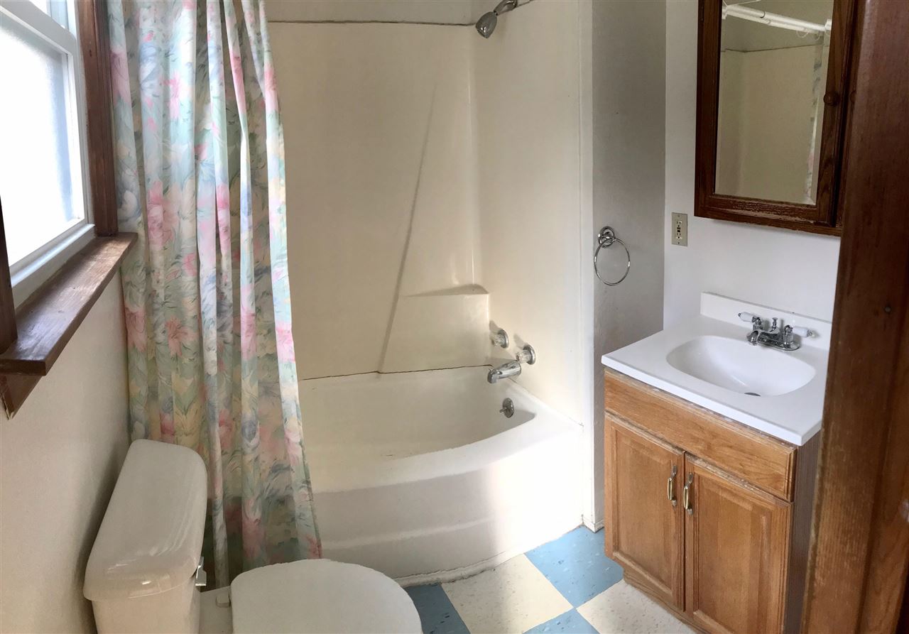 2890 2 Mile Road Bay City, MI 48706 - Photo 8 of 14 Gallery Image 8