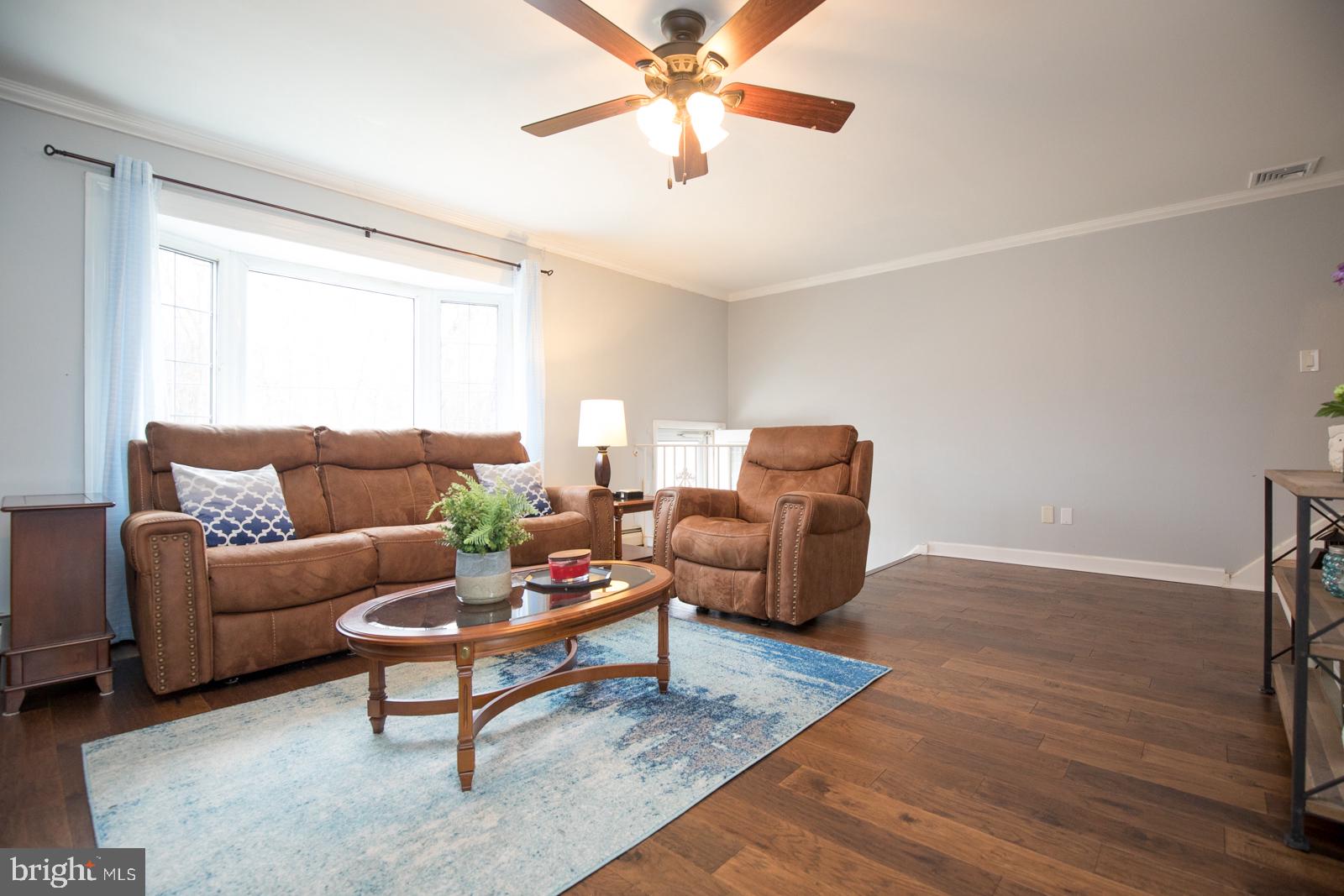11023 Academy Road Philadelphia, PA 19154 - Photo 4 of 34 Gallery Image 4